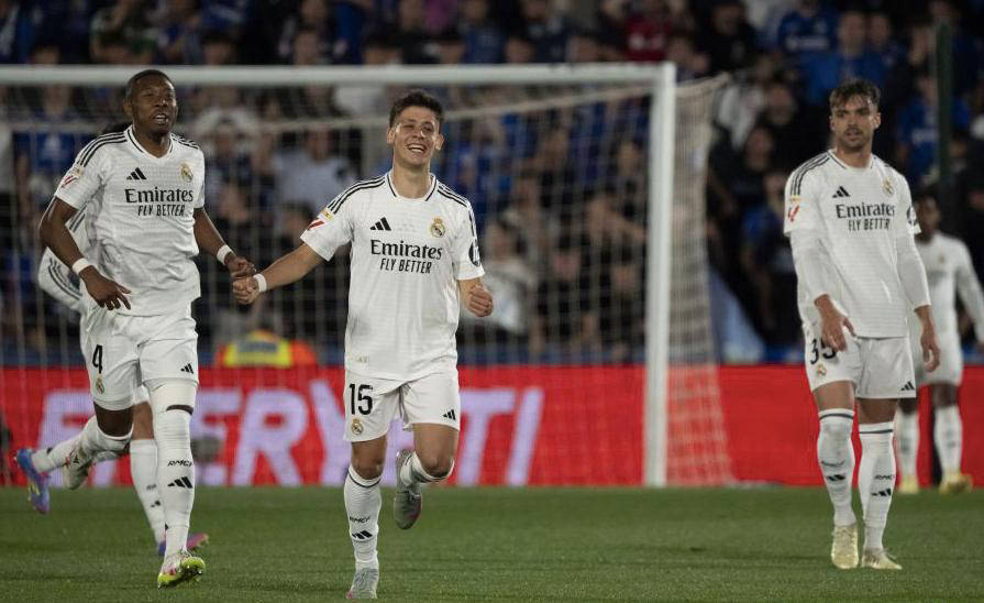 米乐体育官网-皇马对阵强敌，豪取大胜彰显实力