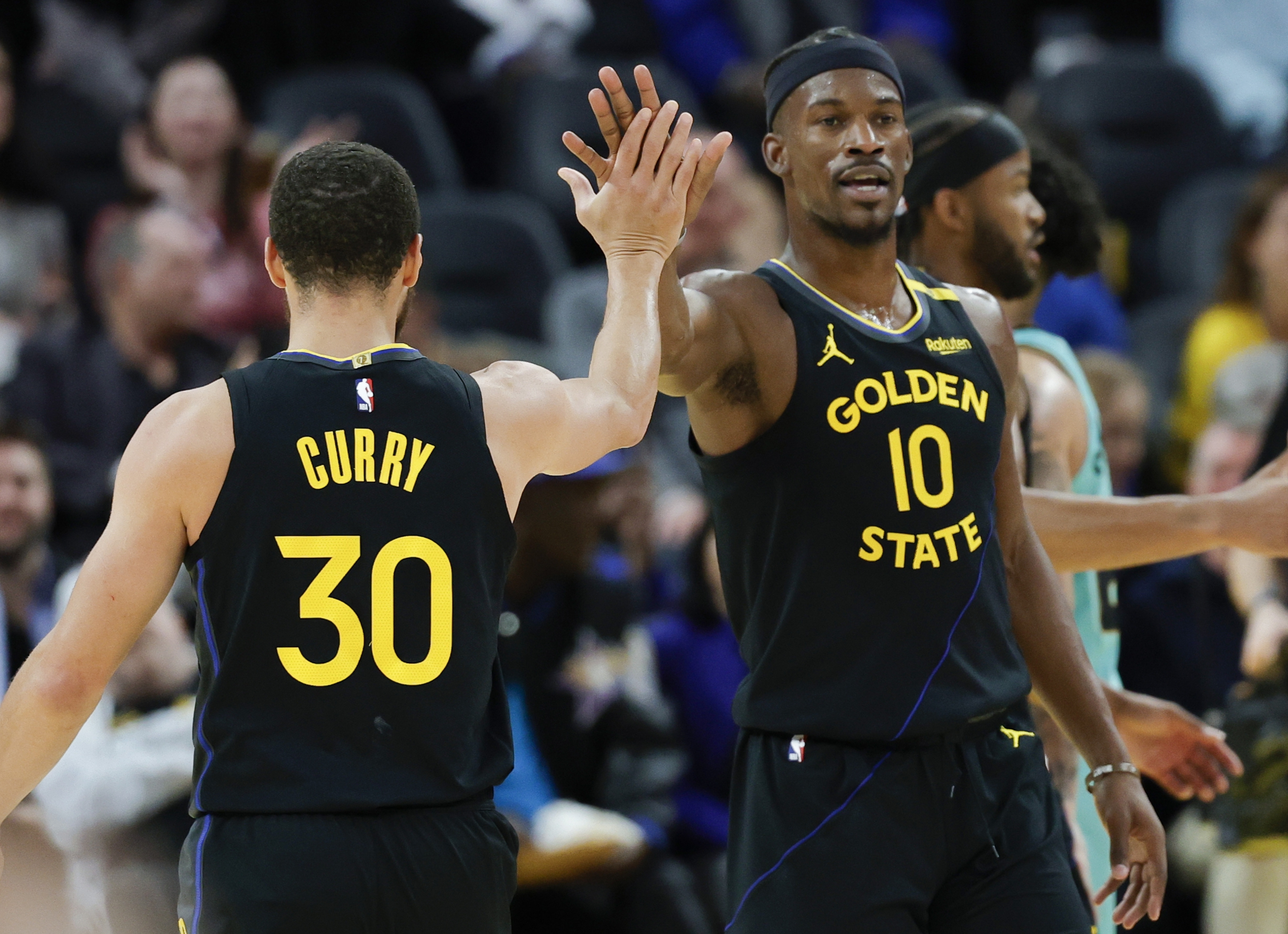 米乐体育网站-热火大胜篮网！巴特勒成为关键得分手的简单介绍