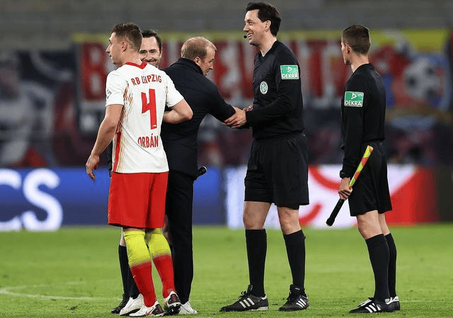 泸州米乐官网-关于抢分大战！皇家社会战胜皇家贝蒂斯比利亚雷亚尔胜赫塔费的信息